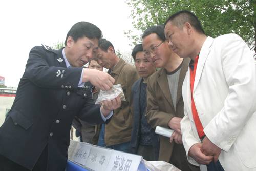 侯满_百度百科