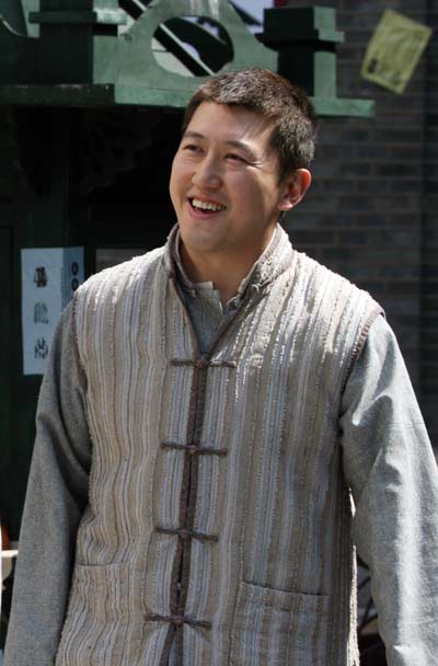  p>赵龙豪,原名赵纯阳,赵春羊,1973年7月1日出生于黑龙江省哈尔滨市