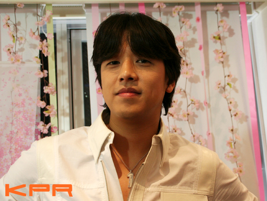 data-id="gnrtboj6w0">柳时元(         ),1972年10月6日出生于韩国尚