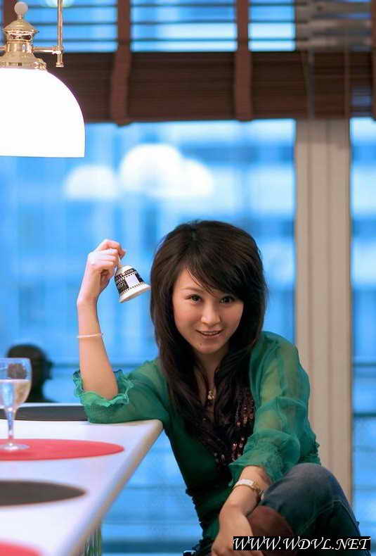  p data-id="gnzhmqfews">高榕, i>原名高蓉 /i>,1978年9月22日出生于