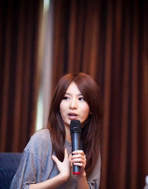 中国台湾流行乐女歌手,演员,女子演唱组合 a target="