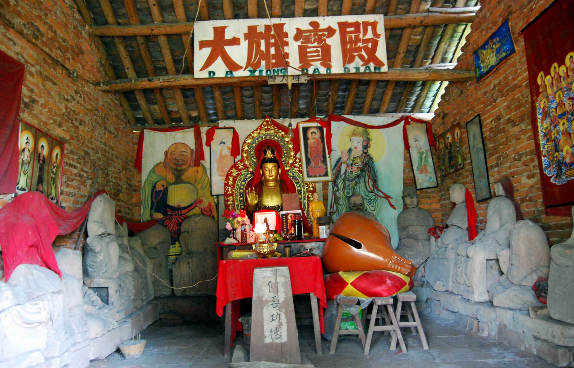  p>三峰山位于四川省眉山市东坡区 a target="_bl