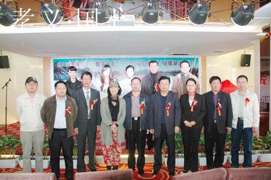  p data-id="gnx3zzf0ie">于莉红(艺名:于艺璇),1969年2月9日出生于