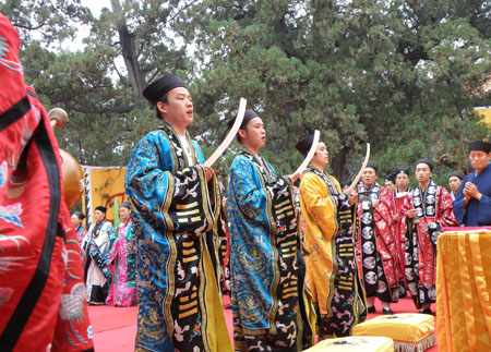  p>笏,汉语二级字, sup data-ctrid="2xttsoxdnkt">1 /sup>读作笏(hù