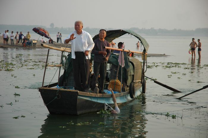  p>《挟尸要价》,是一副 a target="_blank" href="/item/新闻照片