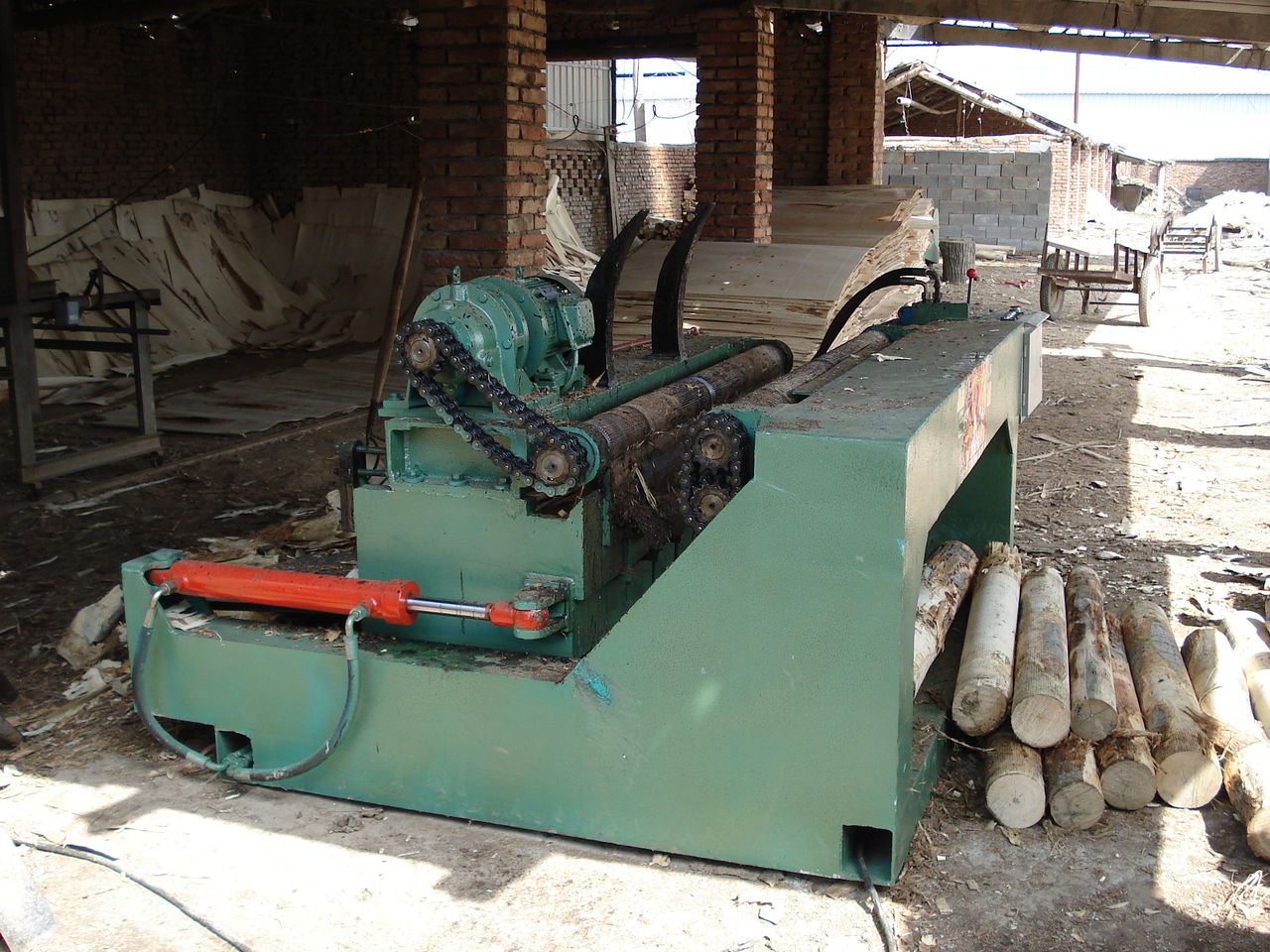 叫树木去皮机, a target="_blank" href="/item/木材去皮机/2026252"