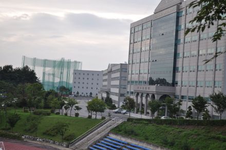 极东大学_百度百科