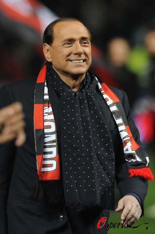 西尔维奥-贝卢斯科尼