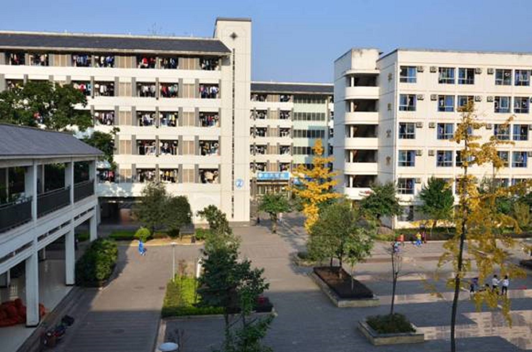 云南省水富云天化中学