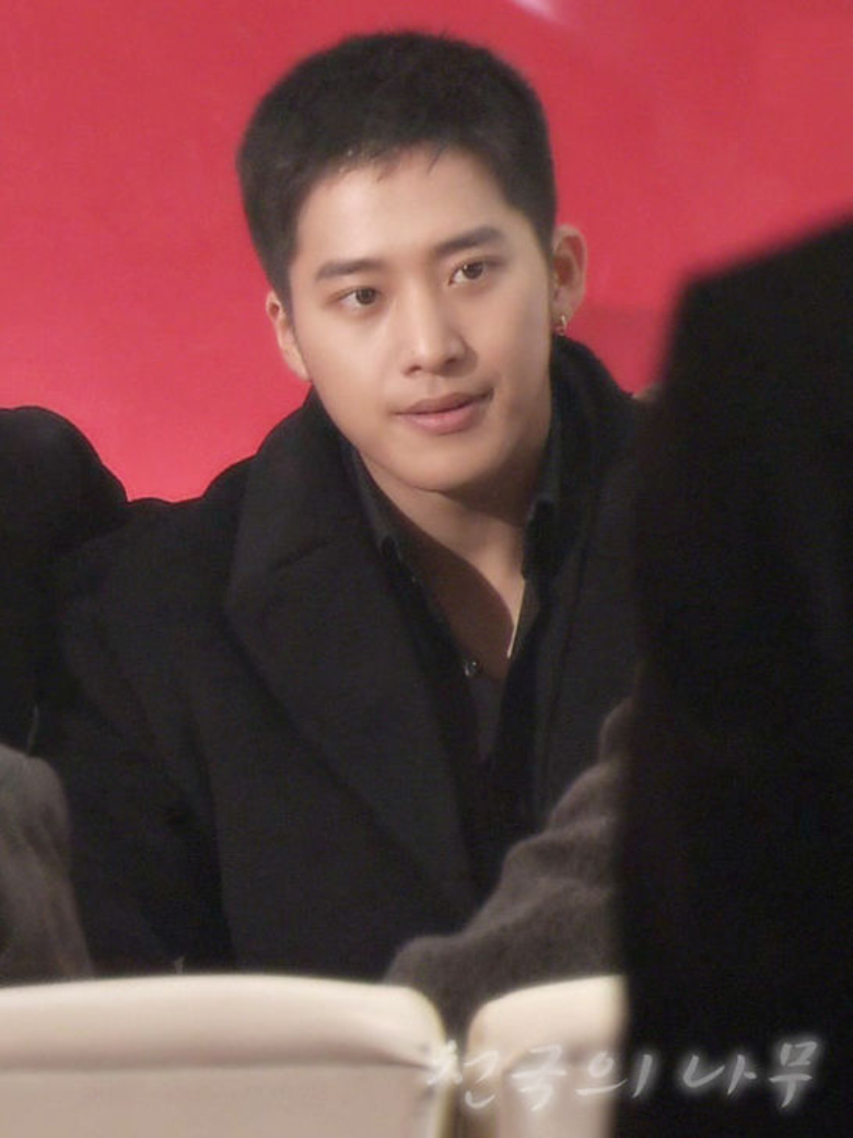  p>李莞(lee wan),本名"金亨洙",韩国男演员.