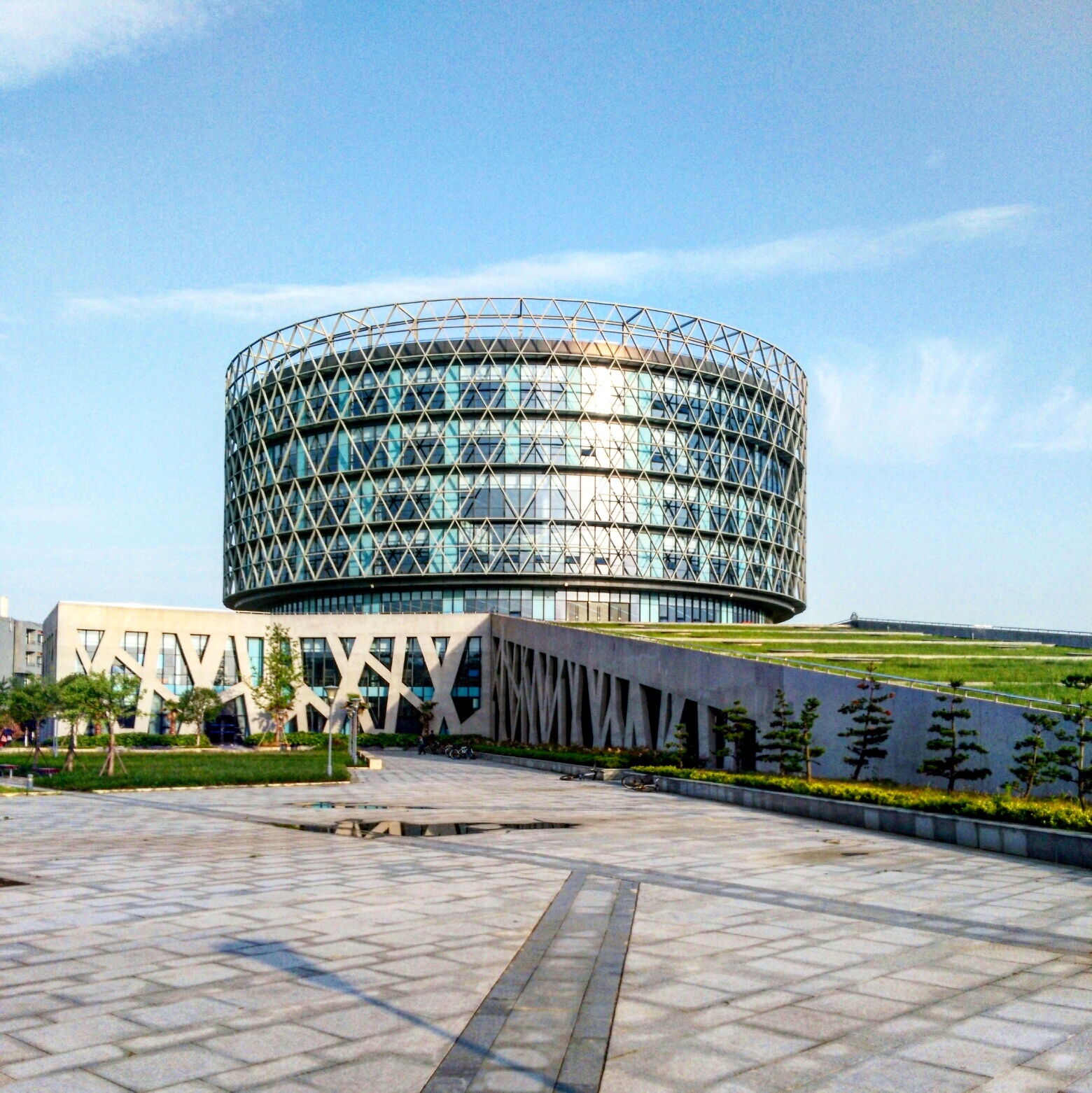 长江大学 /a>校区,坐落于武汉市 a target="_blank" href="/item/蔡甸