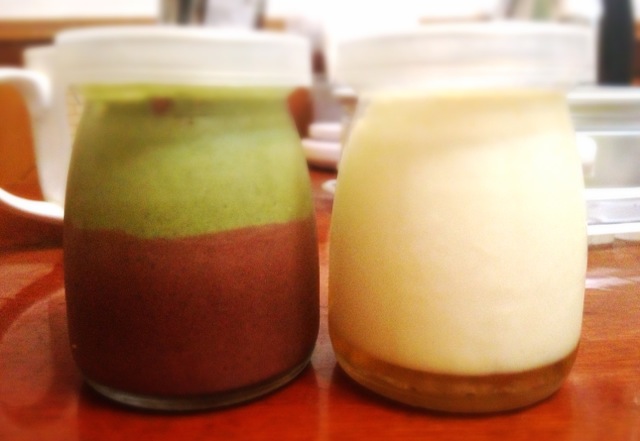  p data-id="gn2lylupb0">红豆布丁是以牛奶,鸡蛋,白砂糖为主要材料的