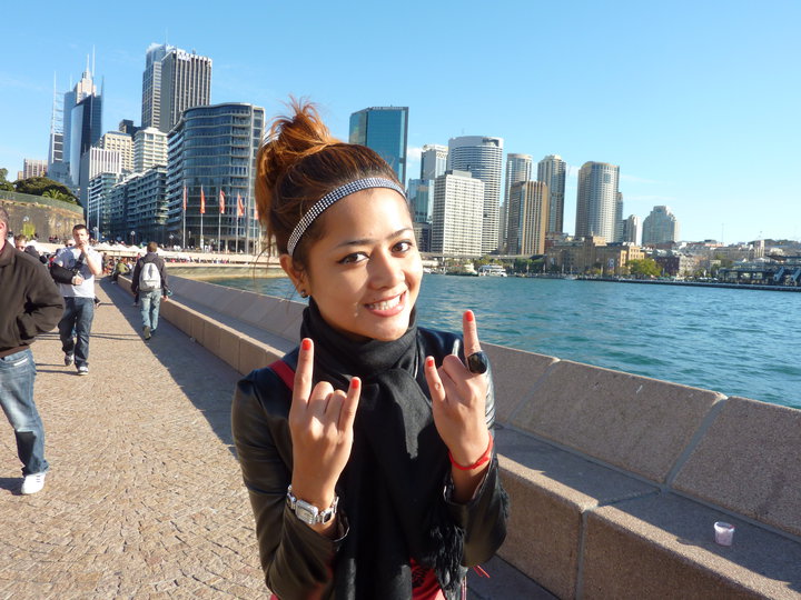  p>sokun kanha,1986年9月14日出生于柬埔寨金边,柬埔寨女歌手. /p>