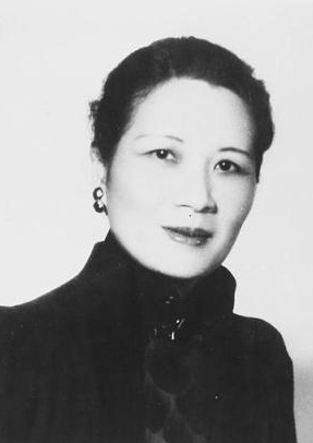  p>宋美龄(1898年3月4日—2003年10月24日;另有报道说是1897年出生)