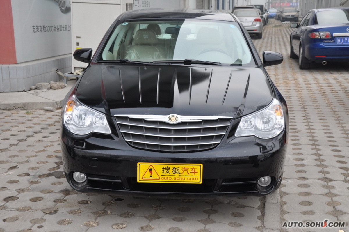  p>作为北京奔驰-戴克成立之后引进并国产的第二款克莱斯勒车型,铂锐