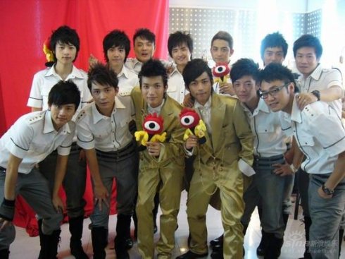  p>2007快乐男声是 a target="_blank" href="/item/湖南卫视/220836"