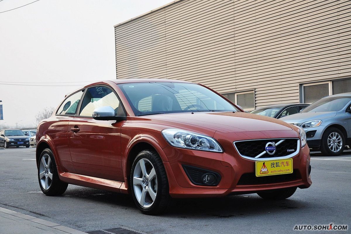 身为沃尔沃旗下全新的入门车款,c30借由着掀背设定与全新家族风格设计