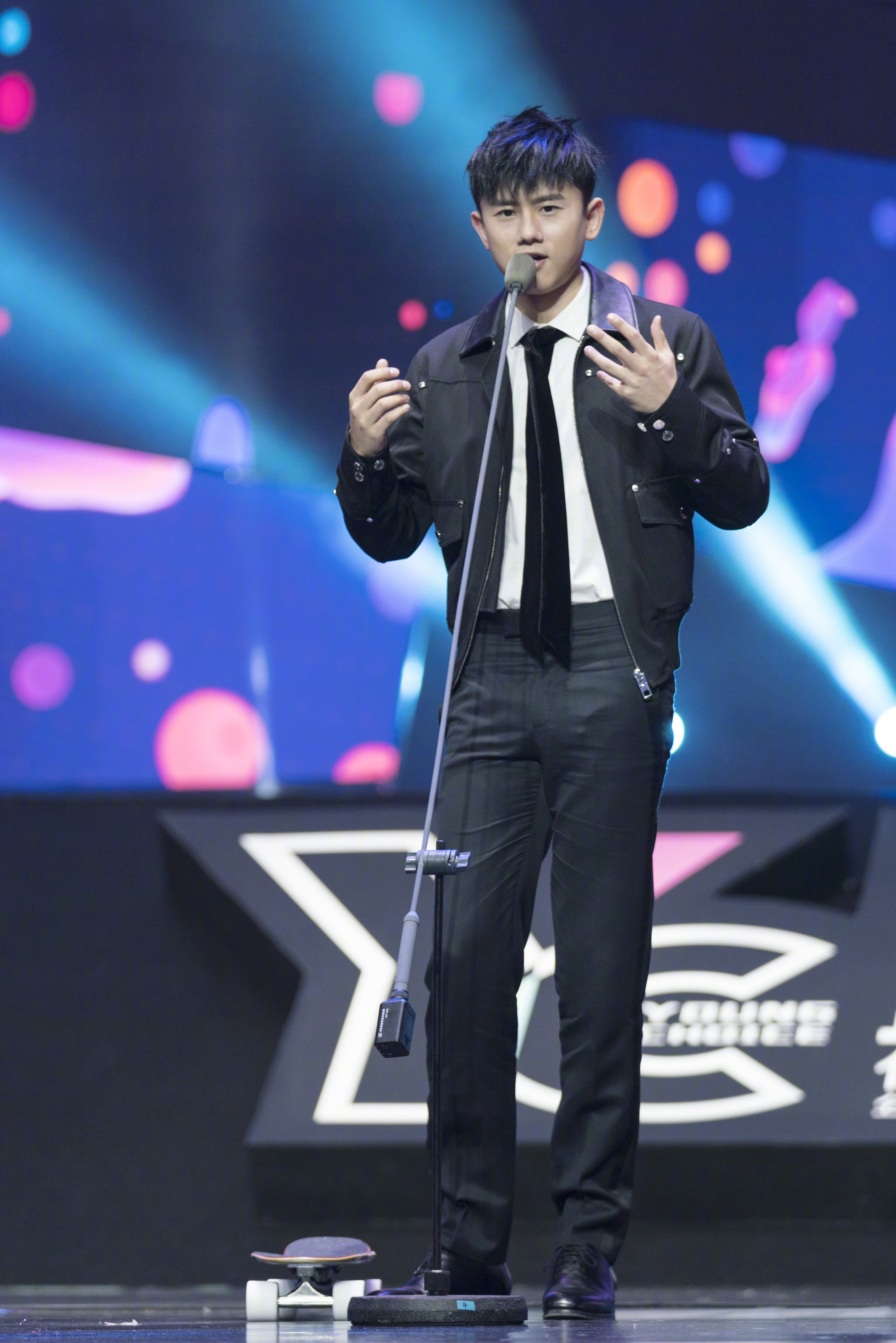  p>张杰(jason zhang),1982年12月20日出生于四川省成都市,中国流行男