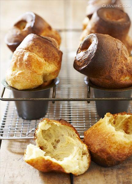  p>泡芙(puff)是一种源自意大利的甜食.