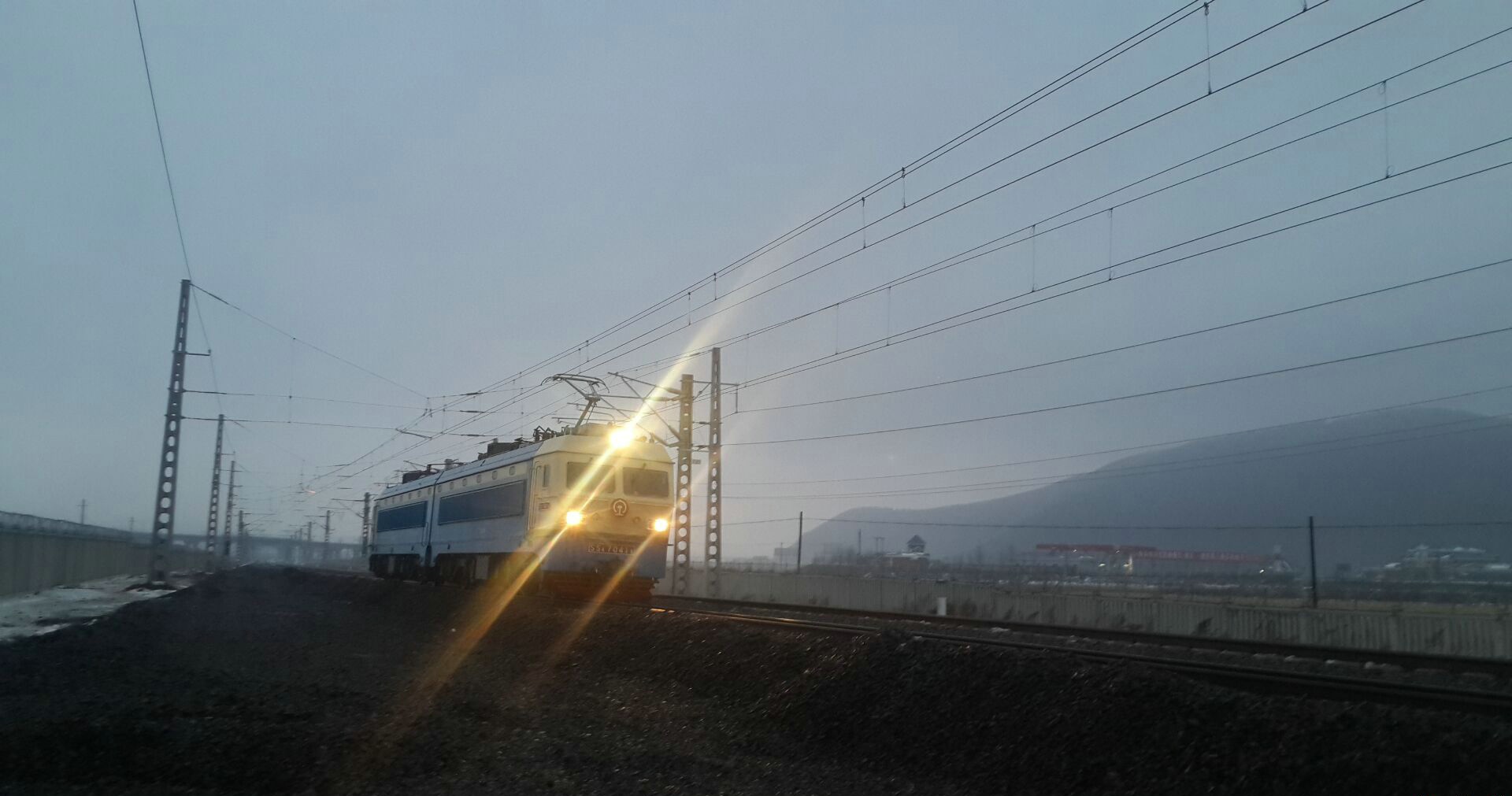 p>牡绥铁路(mudanjiang-suifenhe railway)又称牡绥线,牡绥快速铁路