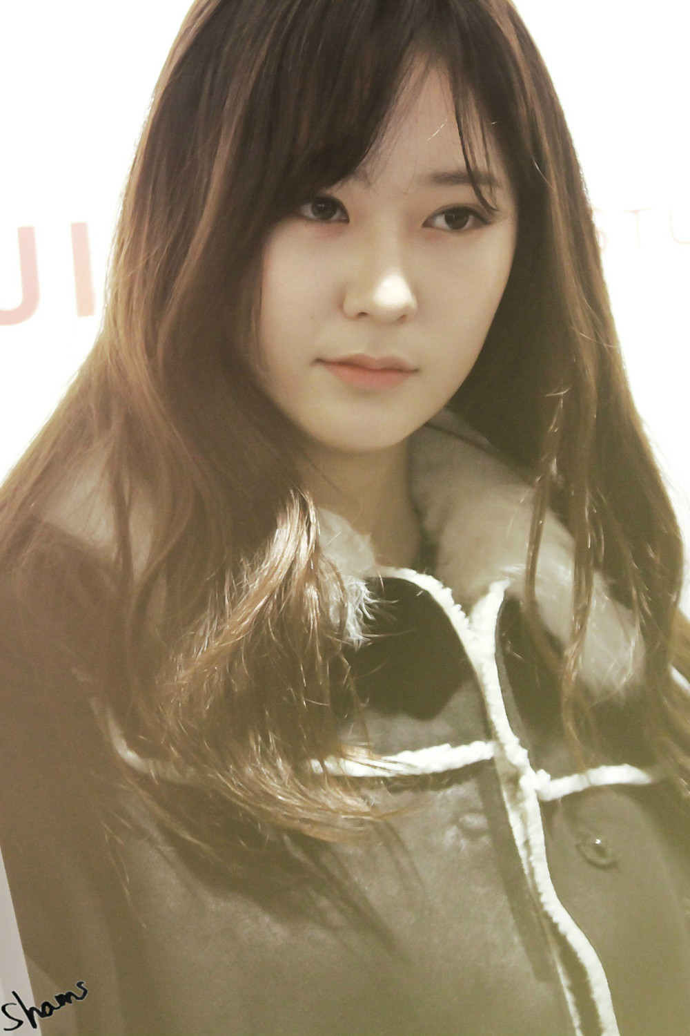 1994年10月24日出生于美国加利福尼亚州旧金山,拥有韩国与美国双重