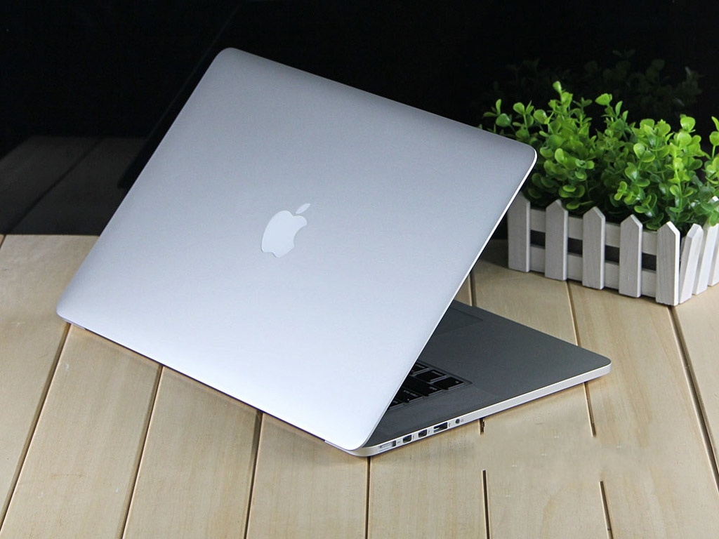 Macbook Pro Retina 笔记本