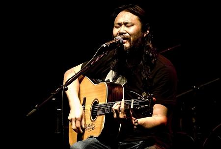  p data-id="gnbrv0ap3s">《新的一年》是北京歌手川子(姜亚川)演唱的