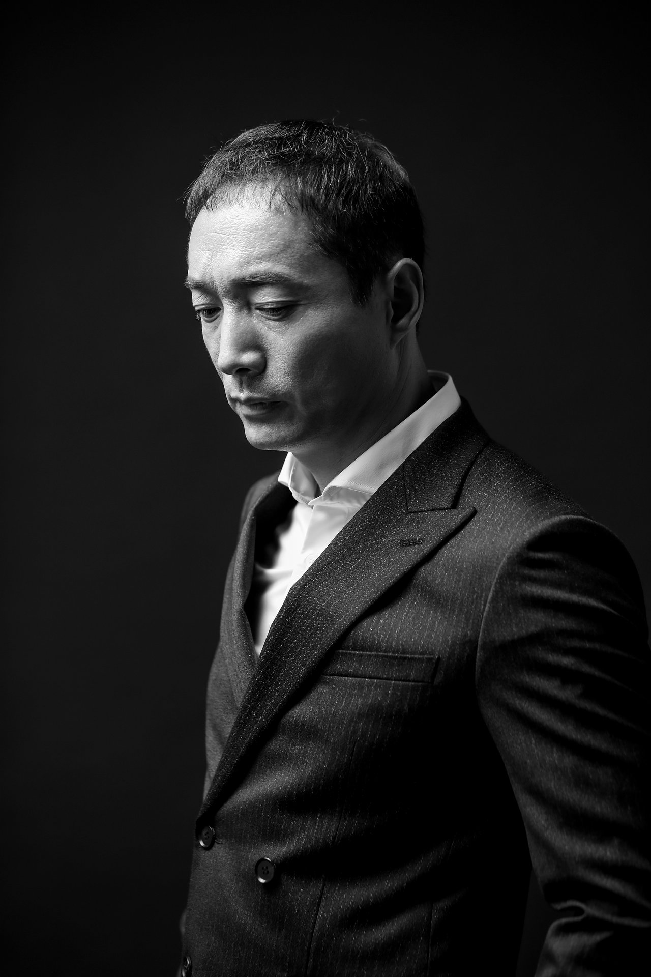 tjbq6">李易祥,1973年6月19日出生于河南省郑州市,中国内地影视男演员