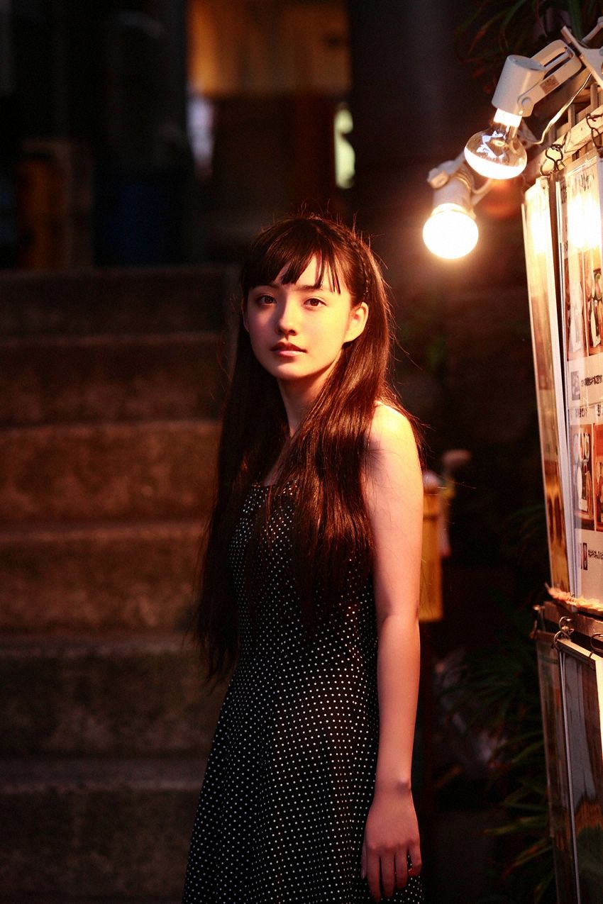  p>小岛藤子 i>(fujiko kojima) /i>,1993年12月16日出生于东京都