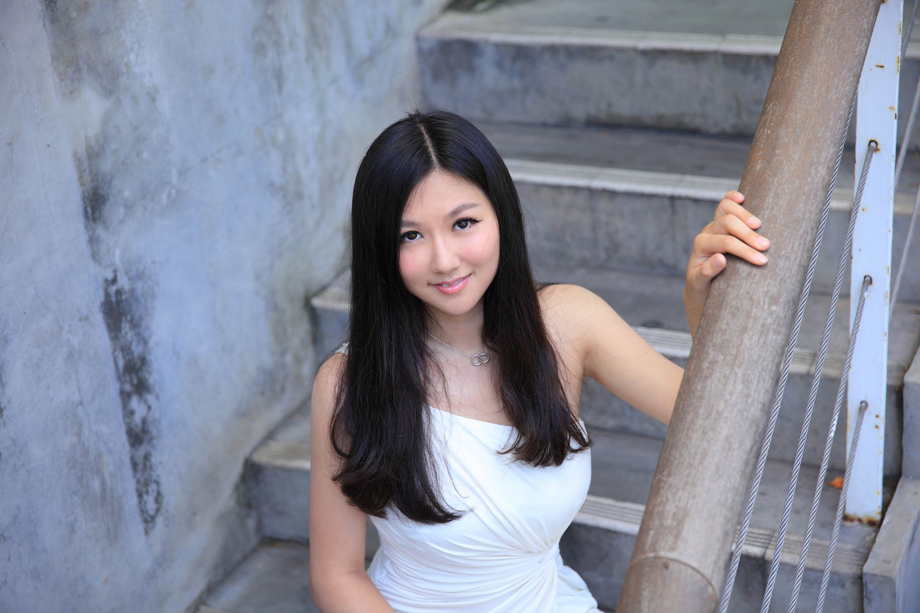 张翔玲,昵称"<a target="