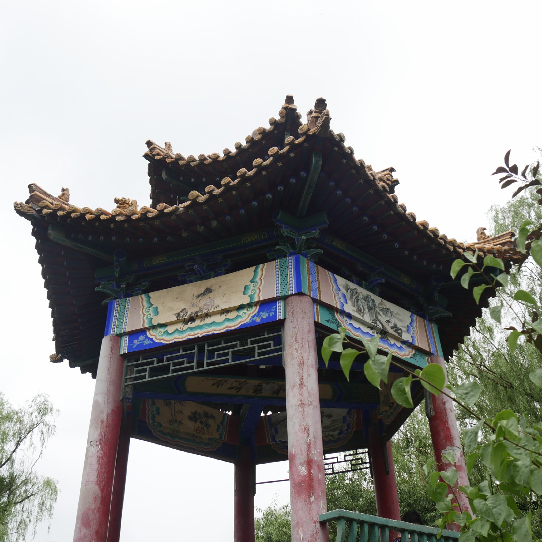  p>忻州市古钟公园位于忻州市忻府区城内大街,始建于1986年6月,改造