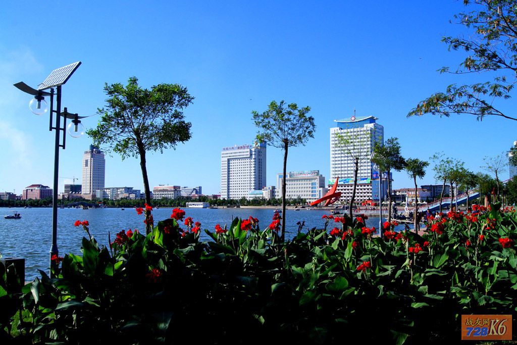 id="311043">德州 /a>城区中心,主要包括城市中心广场与新湖两大部分