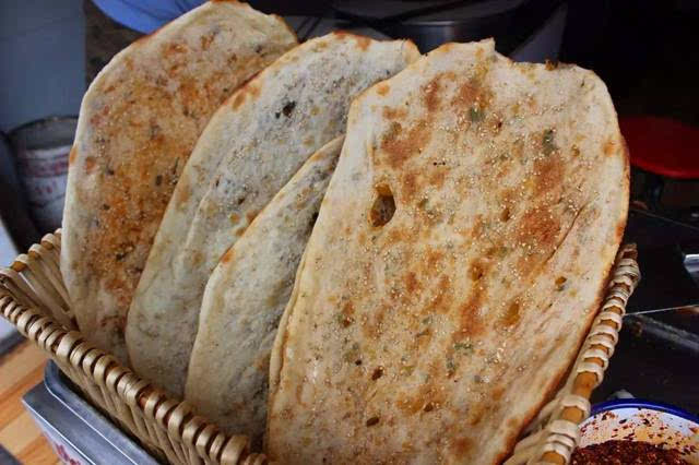 id="gnx85vjsk8">公安锅盔是湖北省荆州市公安县的一种地方美食小栽