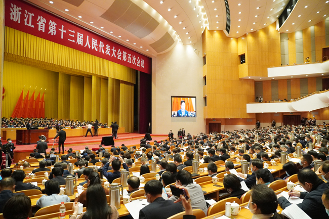 根据《中华人民共和国地方各级人民代表大会和地方各级人民政府组织法