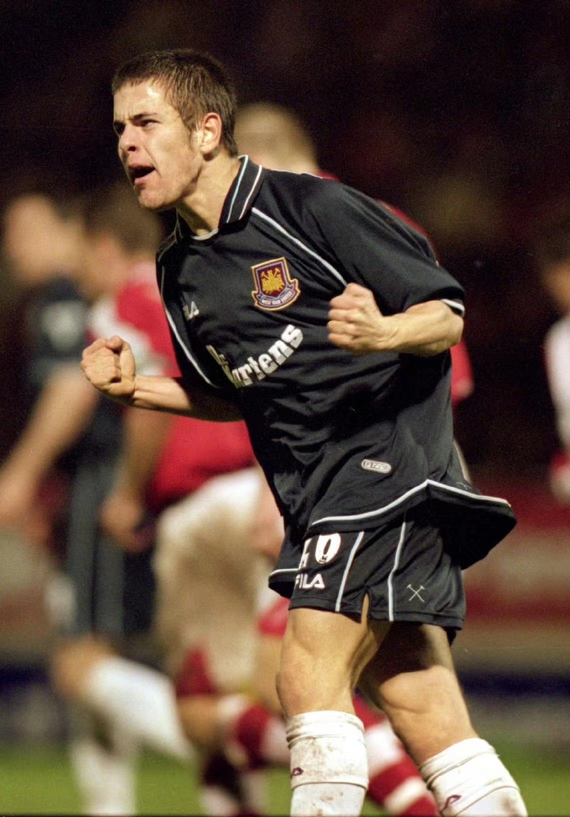  p data-id="gnwhmog04p">乔·科尔(joe cole),1981年11月8日出生于 a