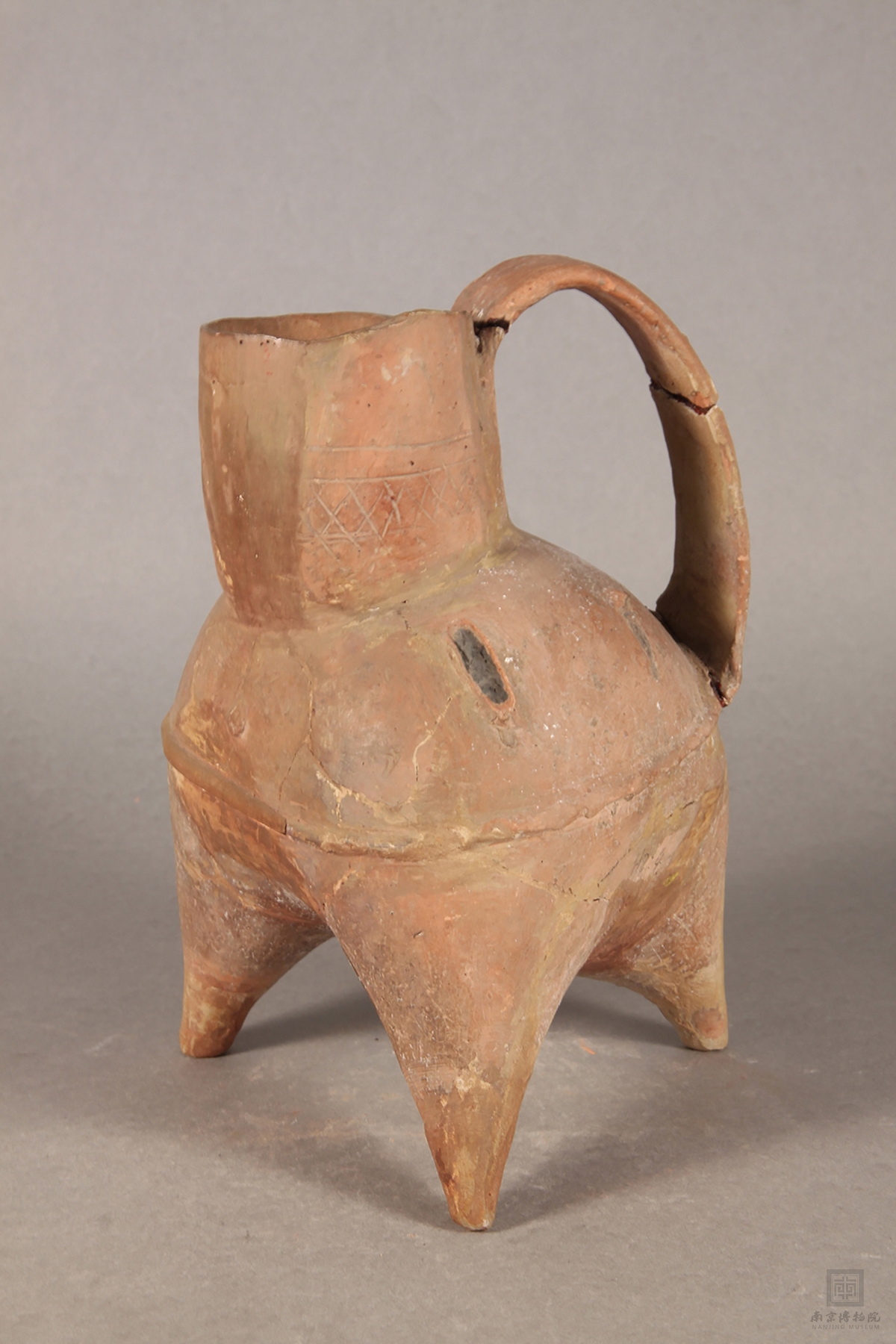 新石器时代红陶鬹