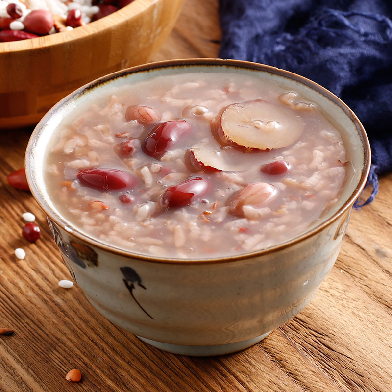  p data-id="go0hjgmqk6">红豆又称赤豆,为一种常见的杂粮,性平,味甘