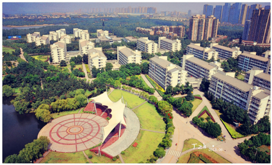 合肥工业大学翡翠湖校区风光