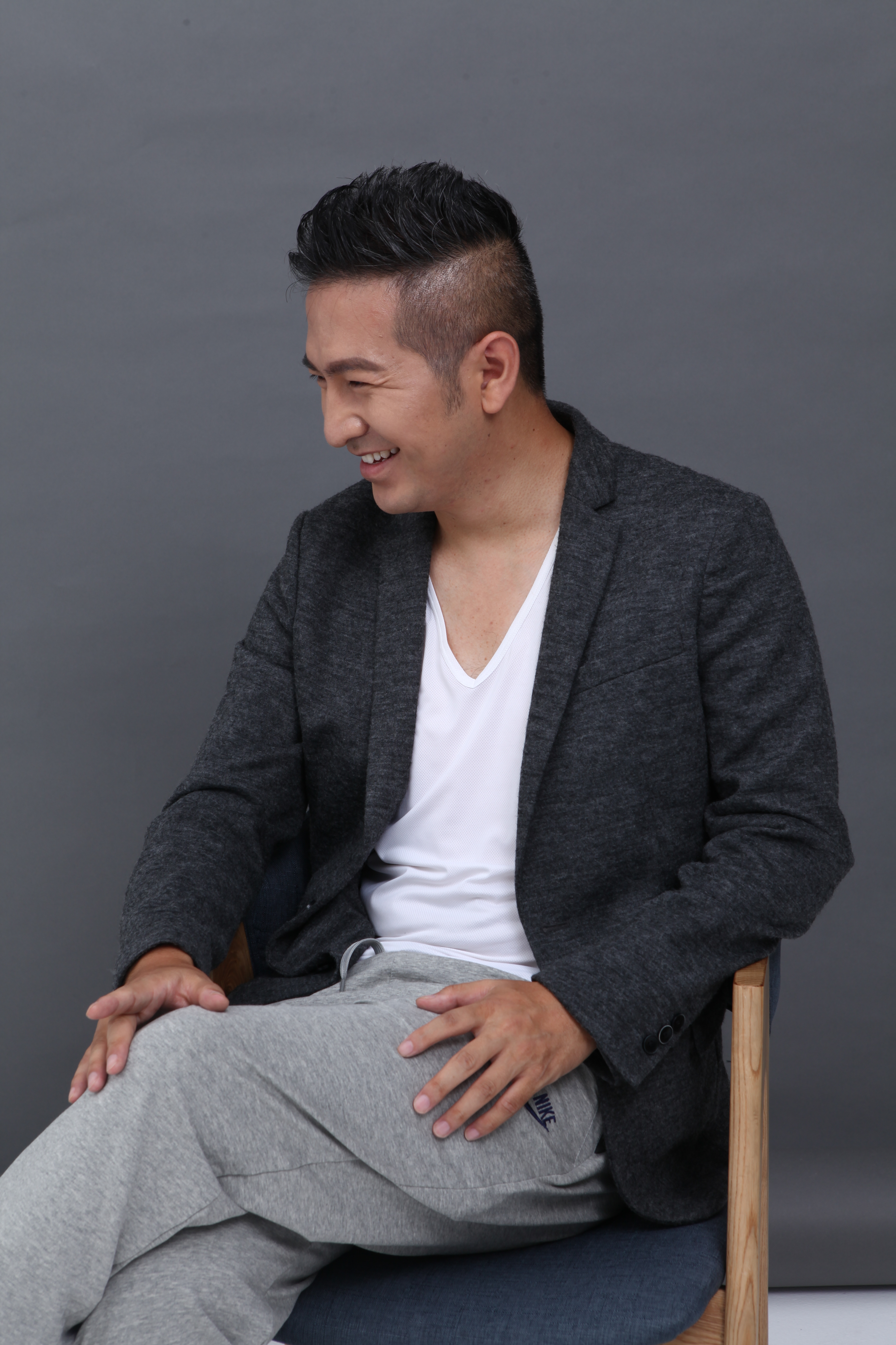 id="gnwfvblfjk">崔永平,内蒙古鄂尔多斯市杭锦旗人,话剧导演,演员,  