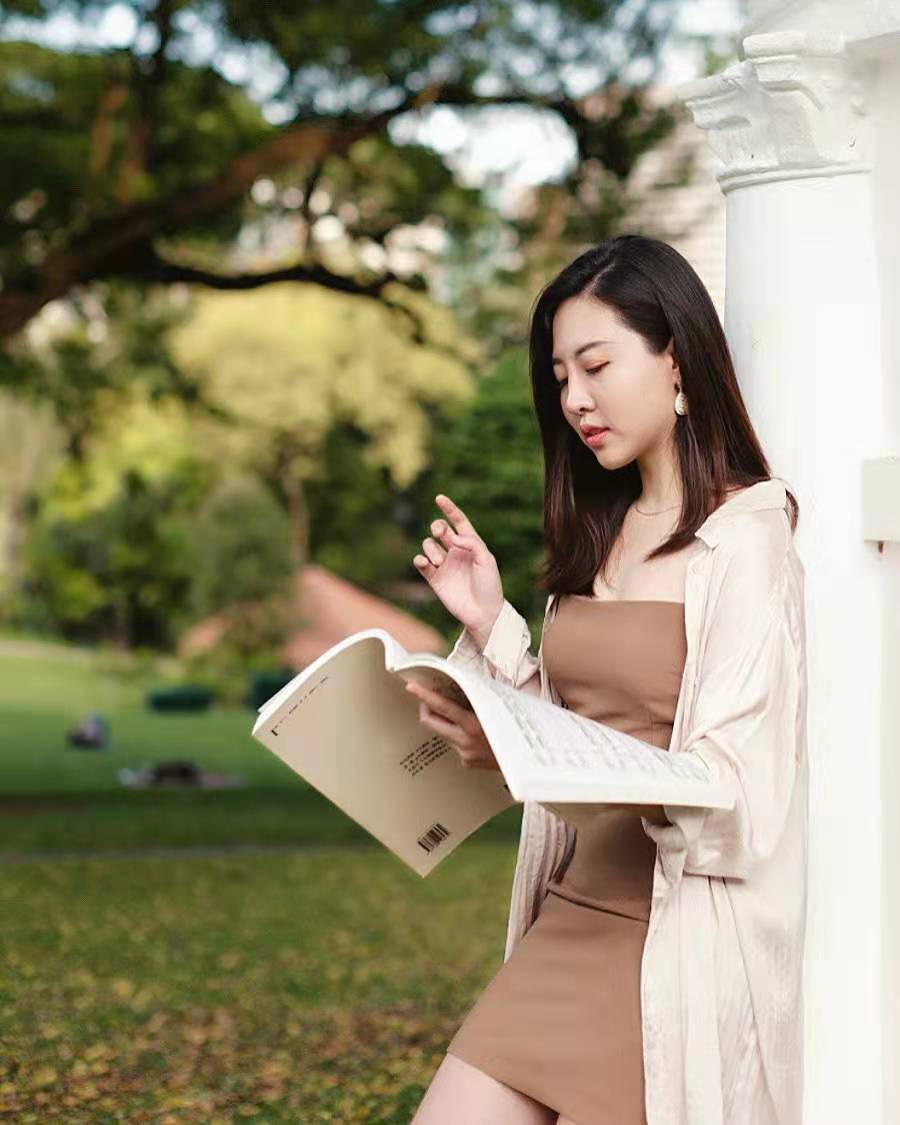  p>周韵,青年 a target="_blank" href="/item/钢琴家/62469" data