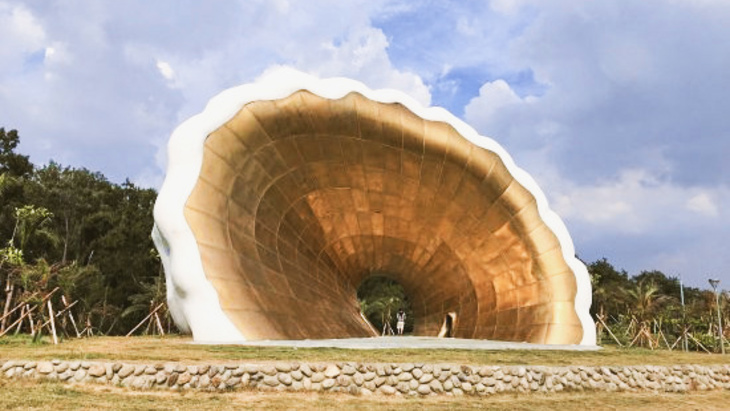  p data-id="gnvgk80xrf">高雄旗津贝壳馆,位于 a target="_blank"