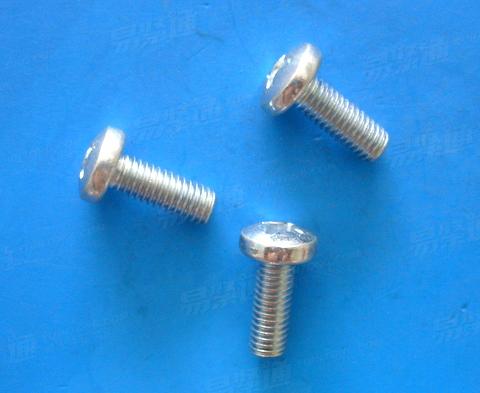  p>《十字槽圆柱头螺钉》gb/t 822-2000:2001-02-01实施,代替gb/t 823