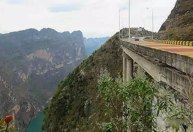 北盘江峡谷风景区