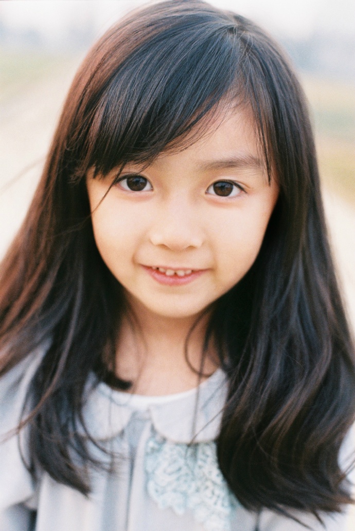  p>安淇尔 i>(小苹果) /i>,2007年12月19日出生于湖南长沙,中国女演员