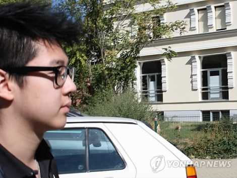 data-id="go07atxtel">金韩松( a target="_blank" href="/item/朝鲜