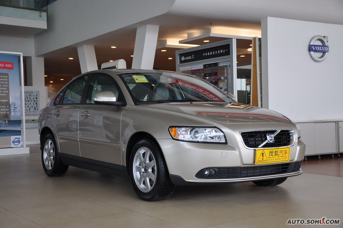 沃尔沃s40