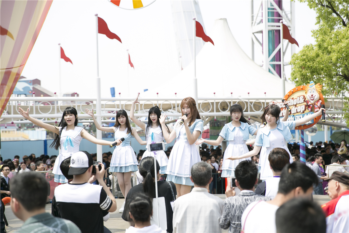  p data-id="gnt131fh8o">lunar少女组合成立于2011年4月,现有成员30