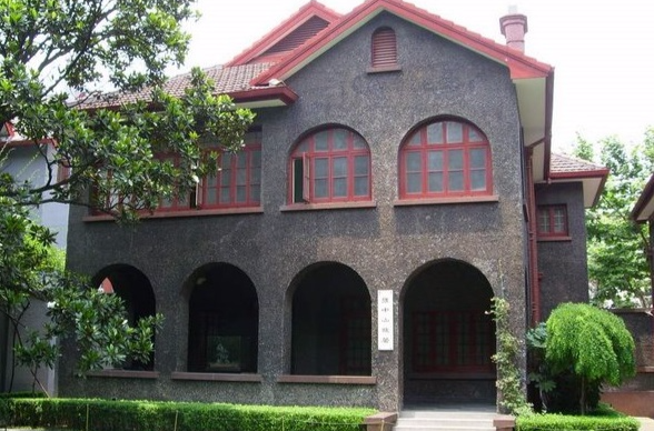  p>上海孙中山故居纪念馆,位于 a target="_blank" href="/item/上海