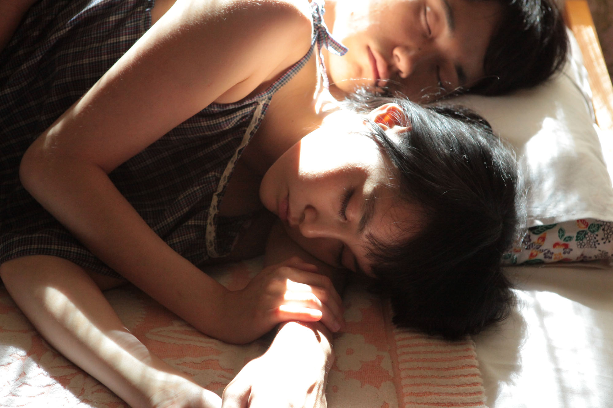 data-lemmaid="4284591">木月 /a>的女友,但后来木月自杀了,直子一