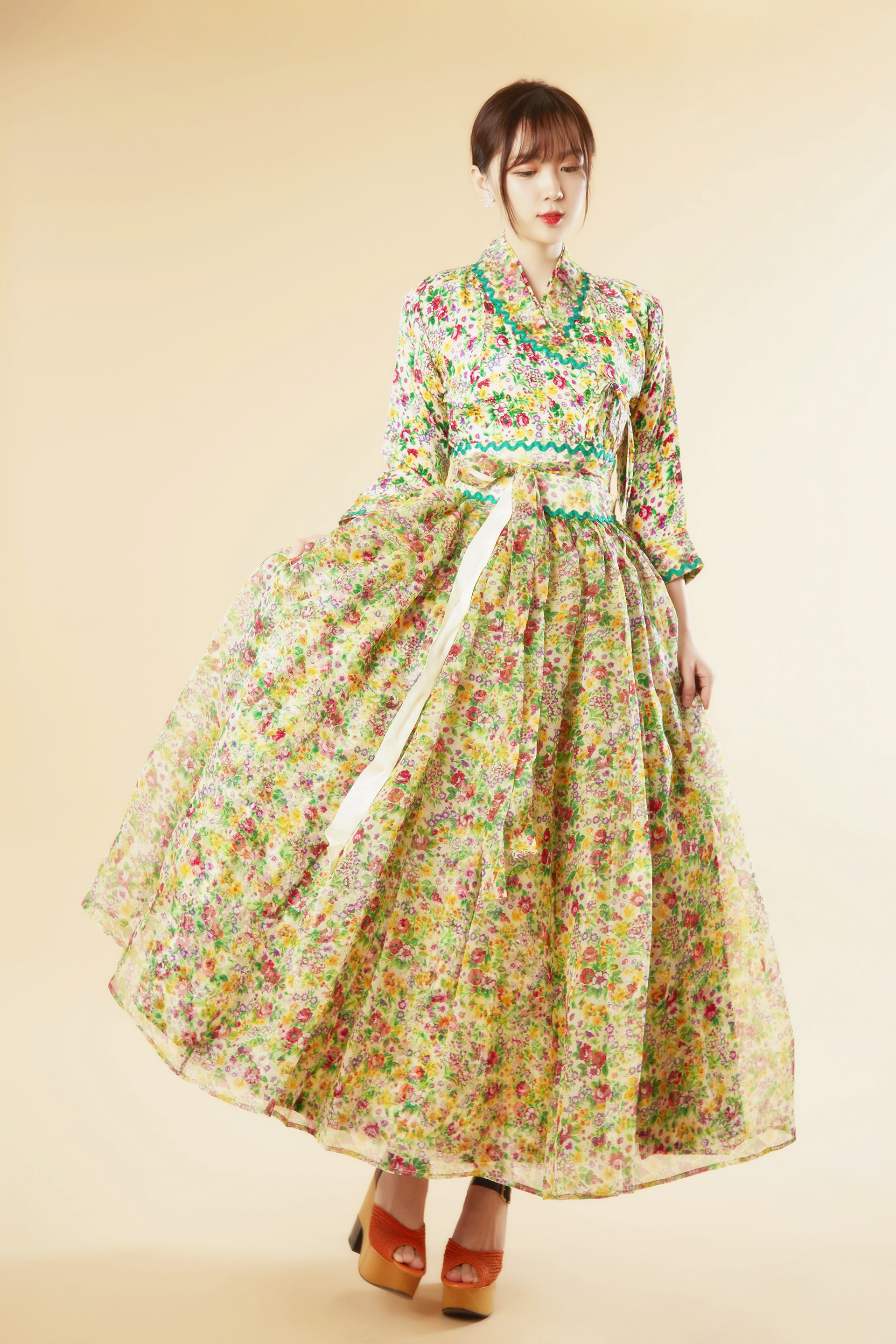  p>张雅涵,3月12日出生于安徽省 a target="_blank" href="/item/合肥